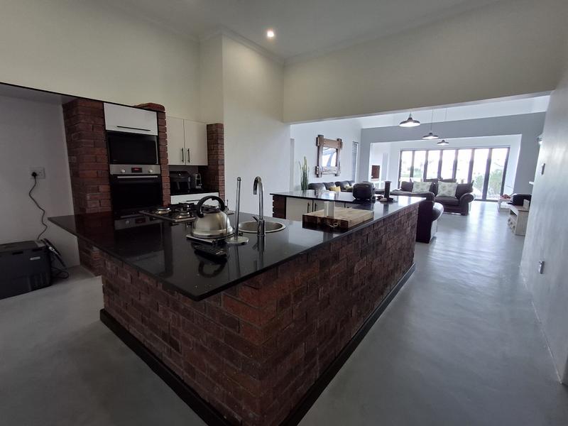 3 Bedroom Property for Sale in Britannia Bay Western Cape